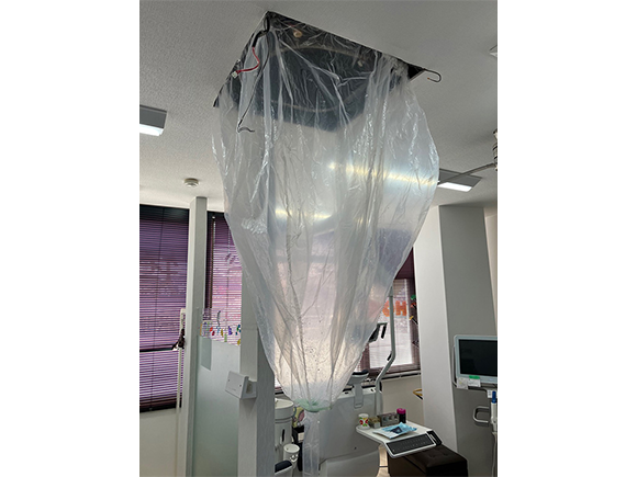 本日、クリニックのエアコンのクリーニングを行いました！